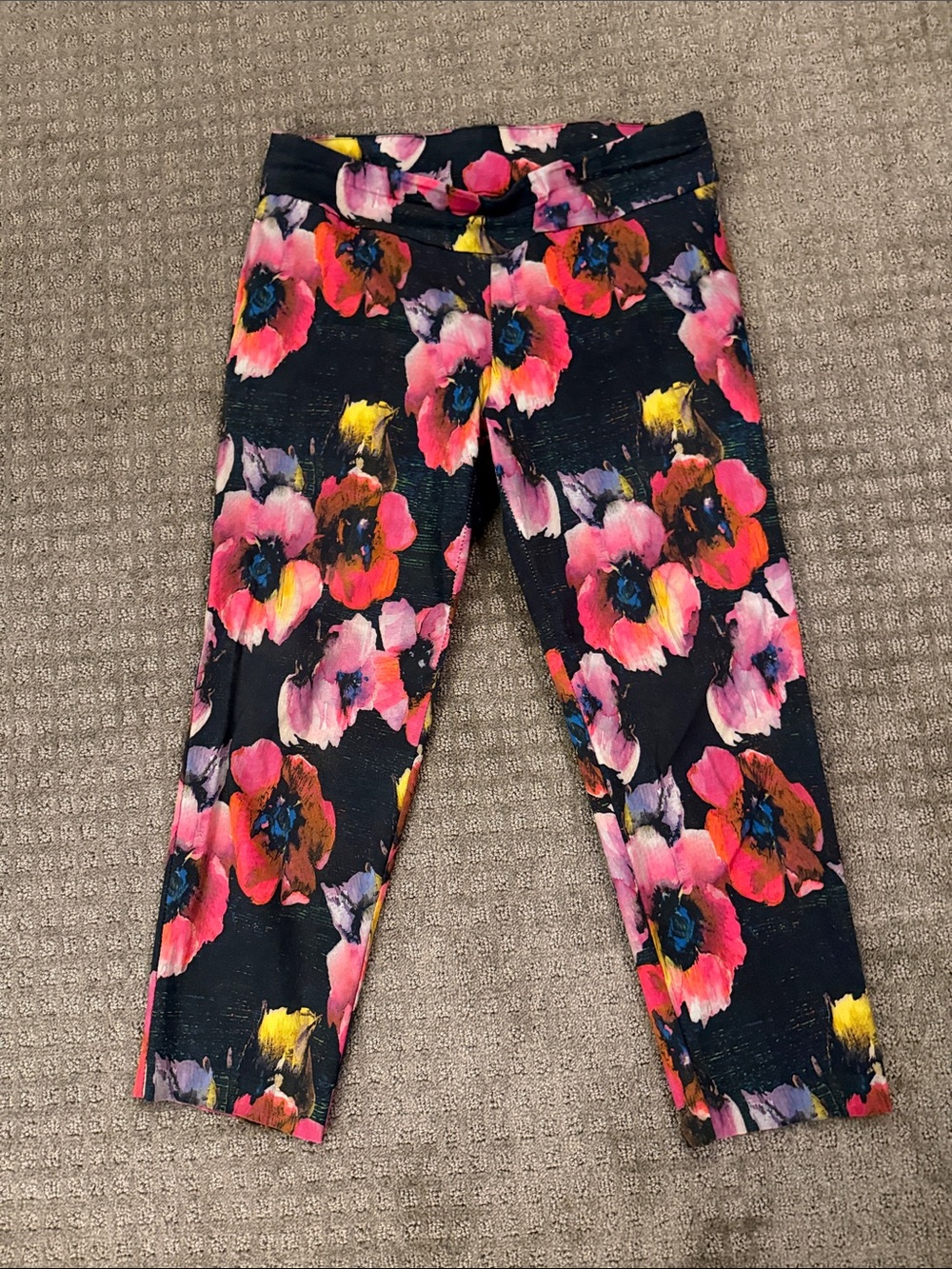 Soft Surroundings Black Floral Cropped Pants
